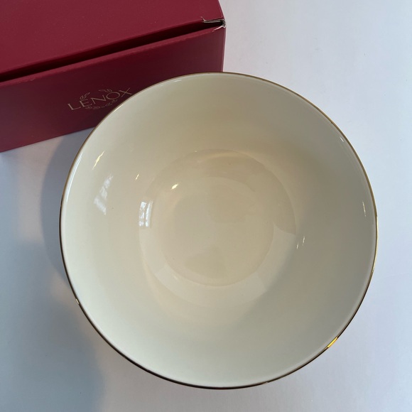 NIB Lenox Winter Greetings 7inch Bowl - Picture 7 of 9